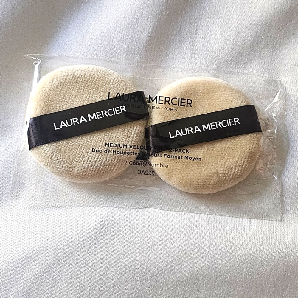 Laura Mercier Velour Puff (2-Pack)